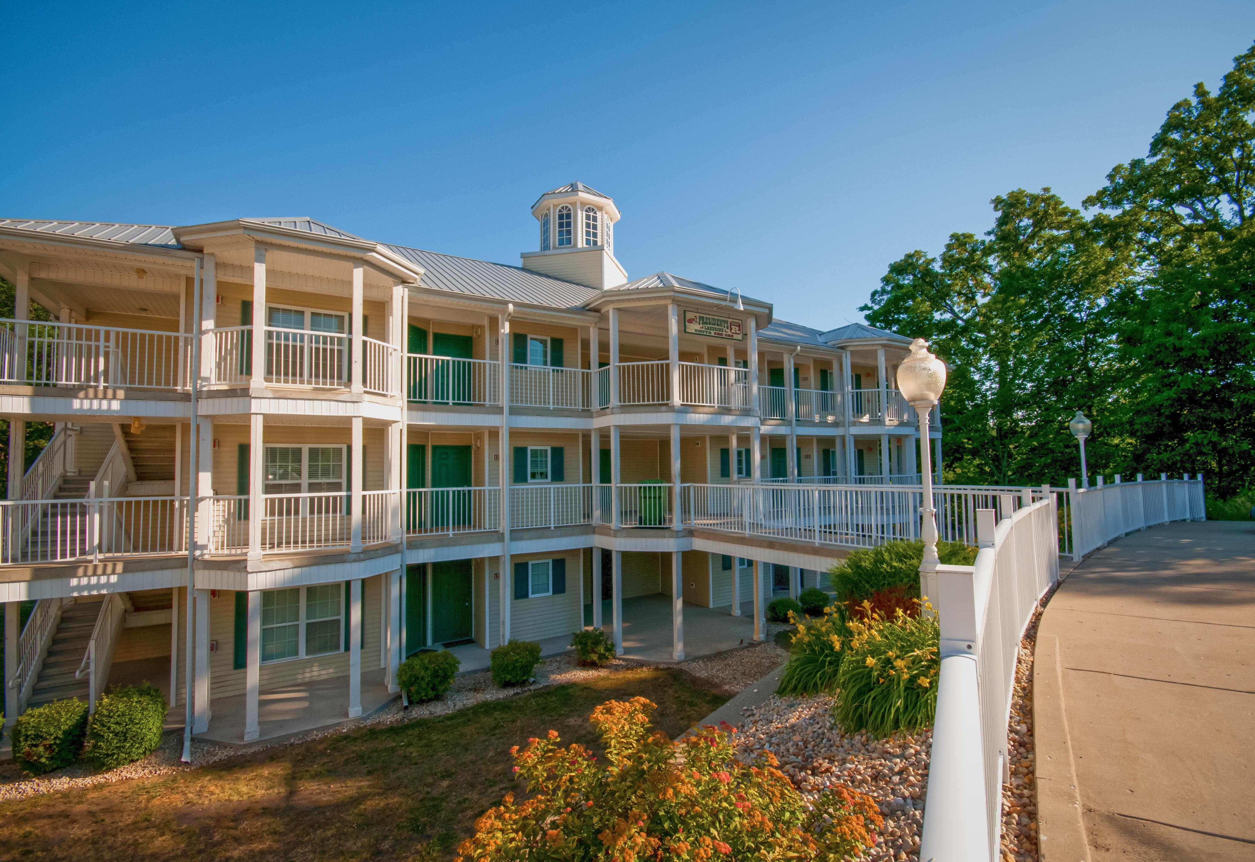 Holiday Inn Club Vacations Fox River Resort At Sheridan Exterior photo