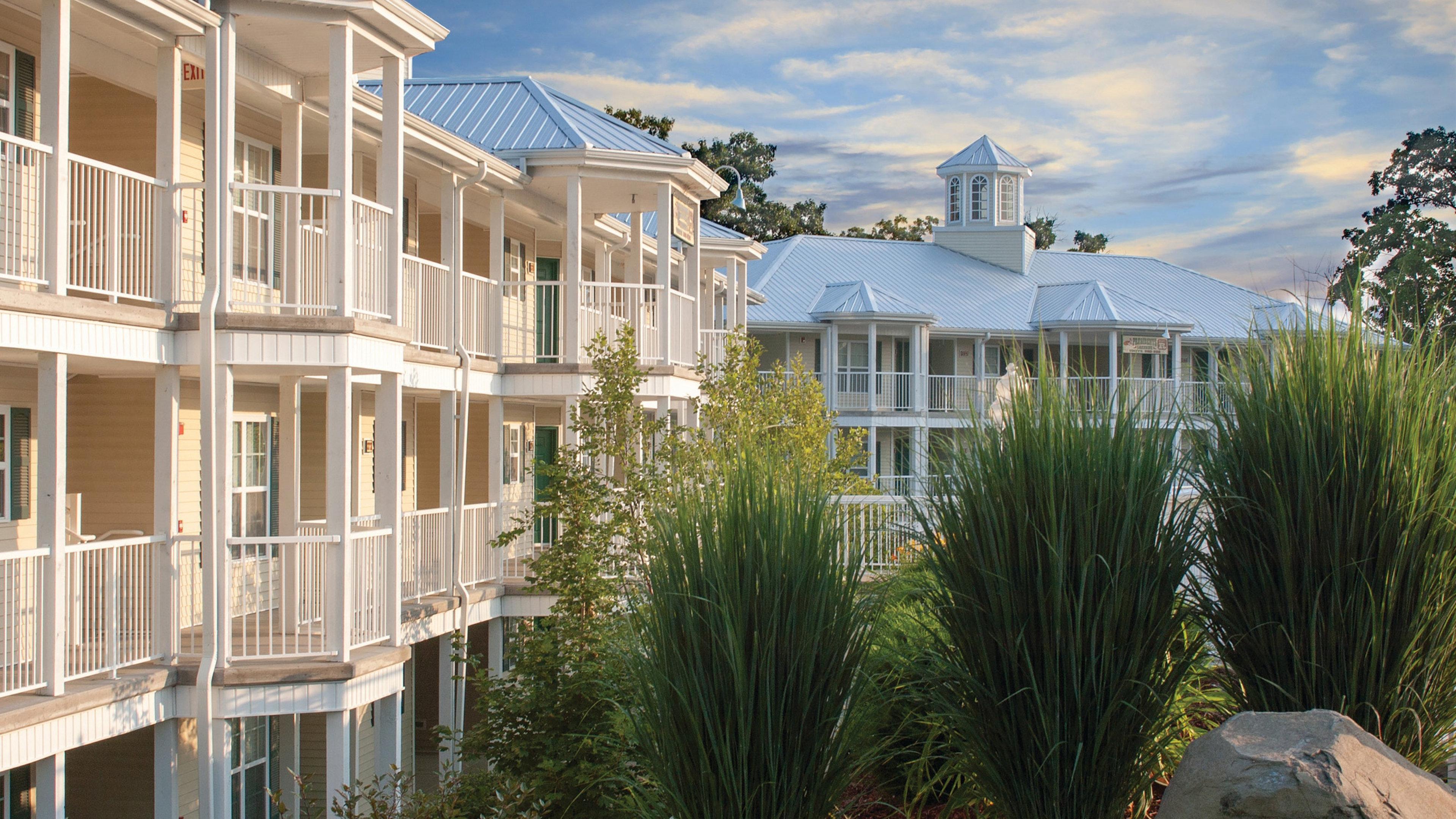 Holiday Inn Club Vacations Fox River Resort At Sheridan Exterior photo